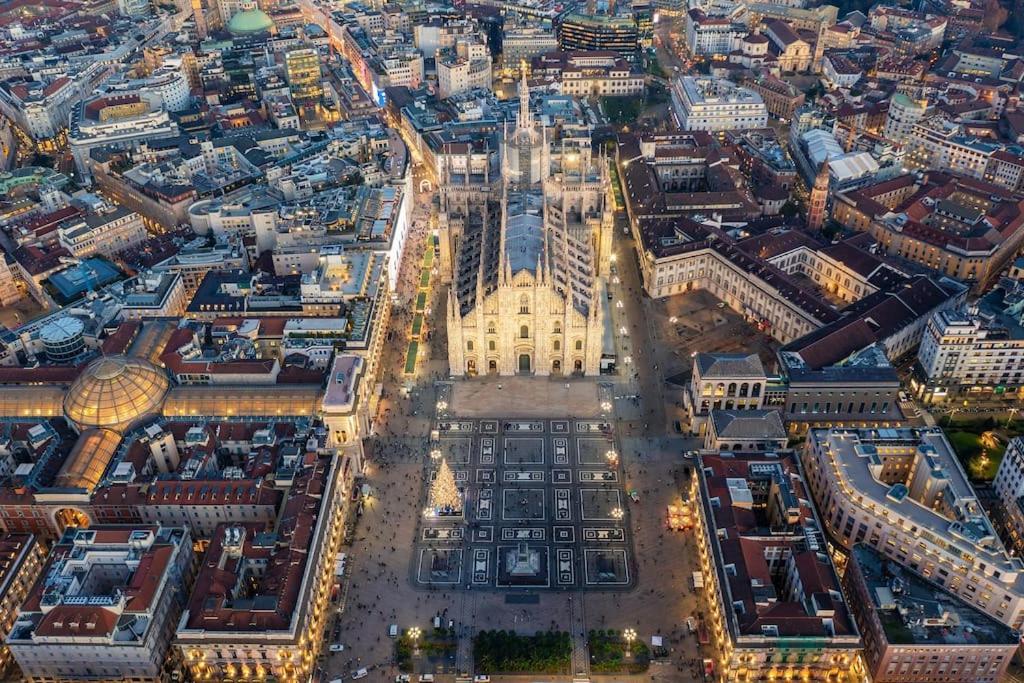 Duomo-PortaromanaXxl Home Terrace & Free Parking Milan Exterior photo